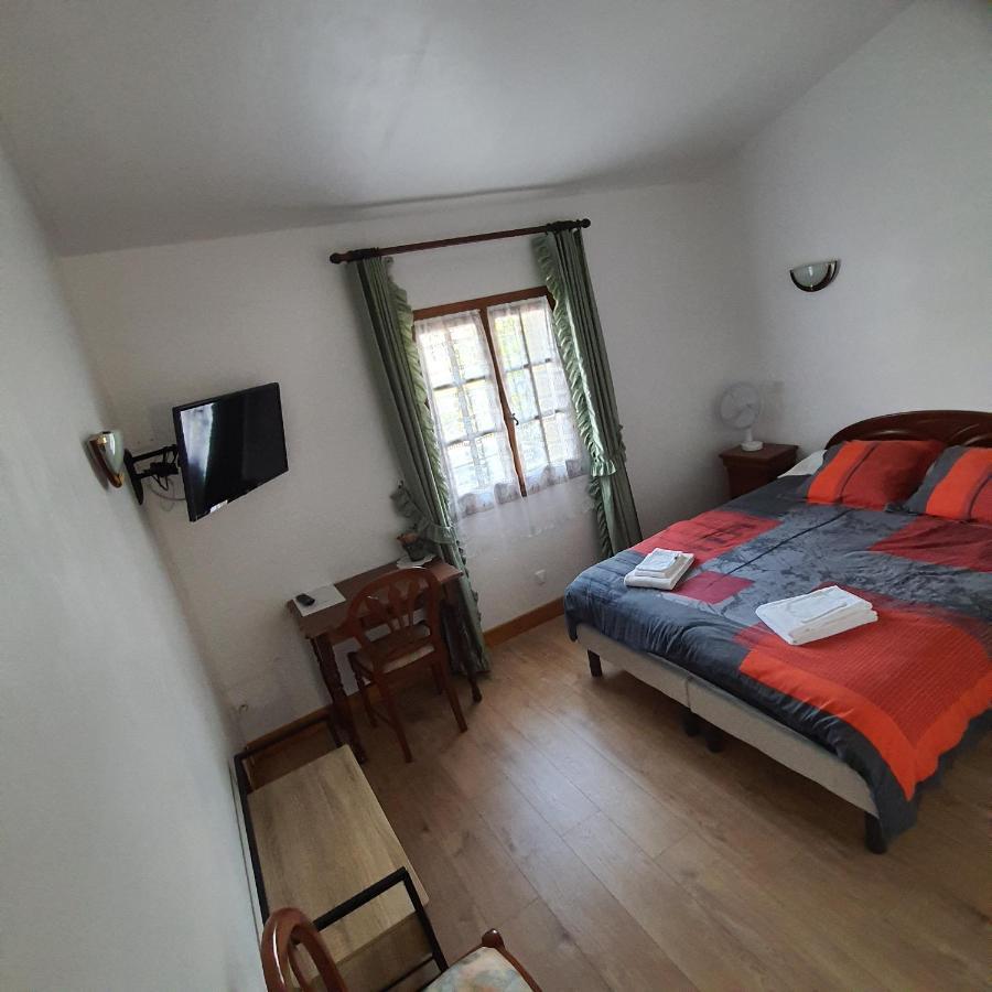 Et Table D'hotes - Domaine De Bardenat Bed & Breakfast